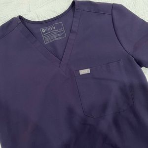 XS Figs Catarina Scrub Top in Purple Shadow